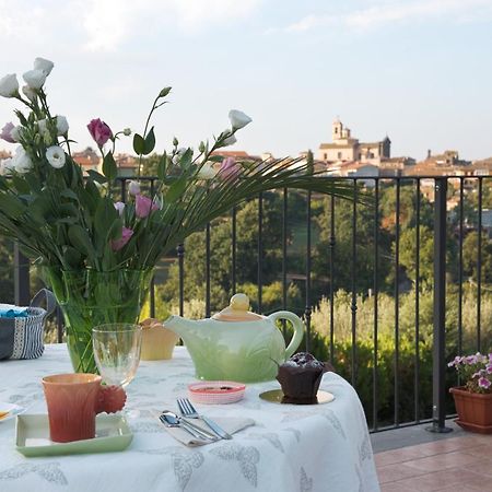 Le Terrazze Di Casa Bonelli Bed & Breakfast Vetralla Luaran gambar